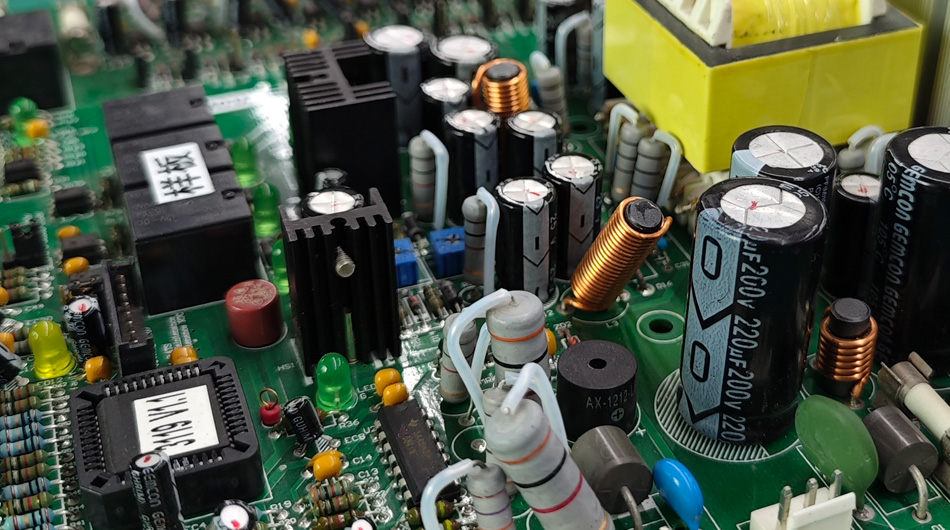 PCBA gamyklų daugiakanalio ryšio mechanizmo įtaka klientų aptarnavimui