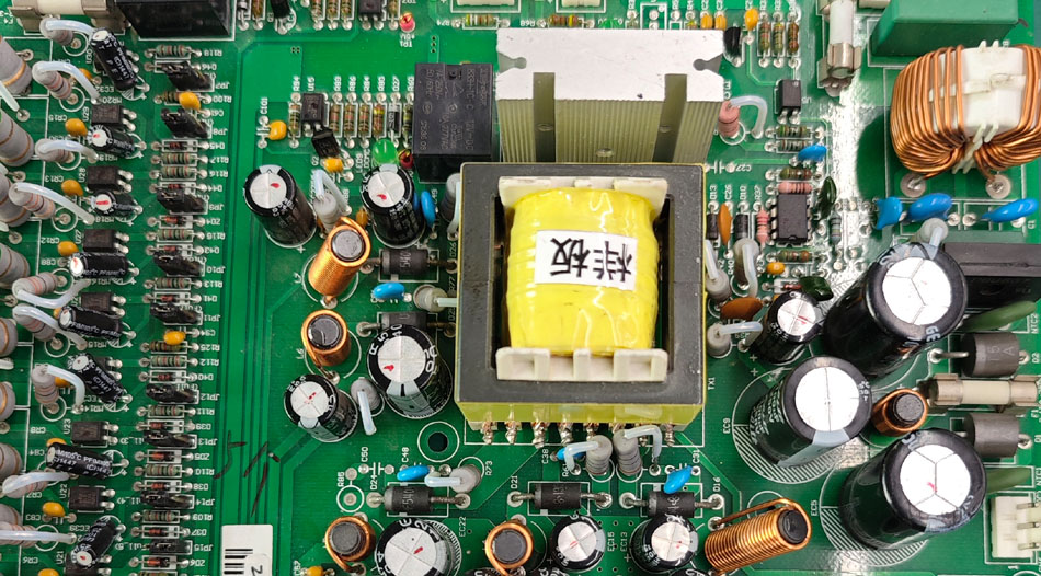 Kaip naujoviškos technologijos PCBA gamyklose gali sumažinti projekto riziką?